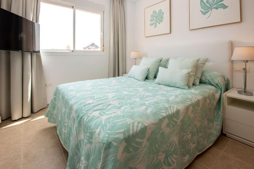 Апартаменты Penthouse With Roof Terrace, Bbq, Pool- And Sea Views Буэнас-Ночес Экстерьер фото