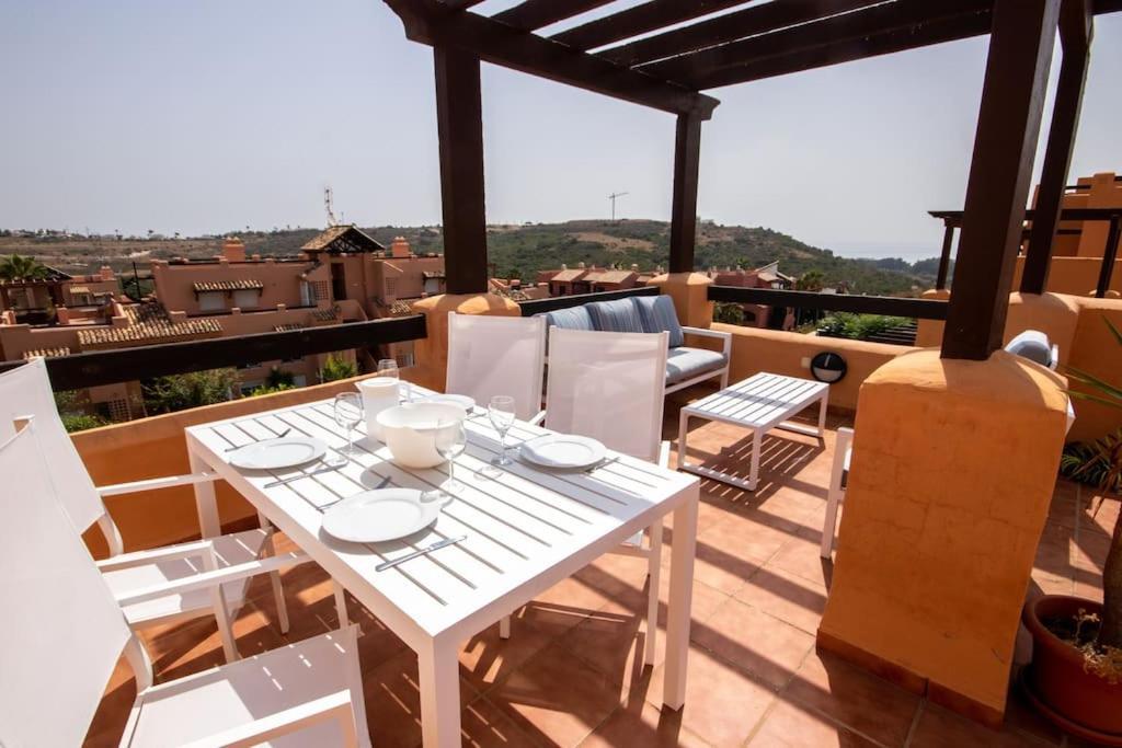 Апартаменты Penthouse With Roof Terrace, Bbq, Pool- And Sea Views Буэнас-Ночес Экстерьер фото