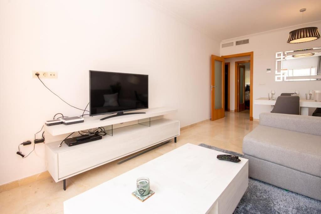 Апартаменты Penthouse With Roof Terrace, Bbq, Pool- And Sea Views Буэнас-Ночес Экстерьер фото